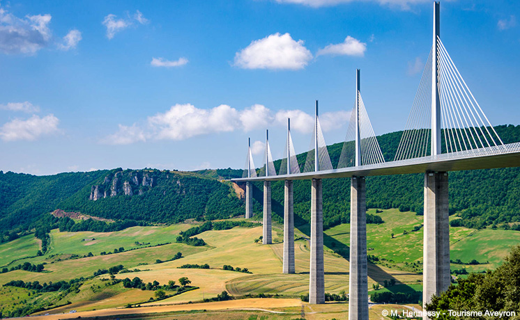 Viaduc de Millau : Tourisme en Aveyron