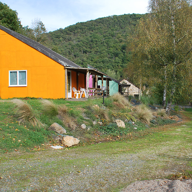 Lodge Confort 4 personnes : location vacances en Aveyron au Domaine L’Écrin Vert